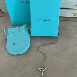 Elsa Peretti cross pendant 20 inch necklace